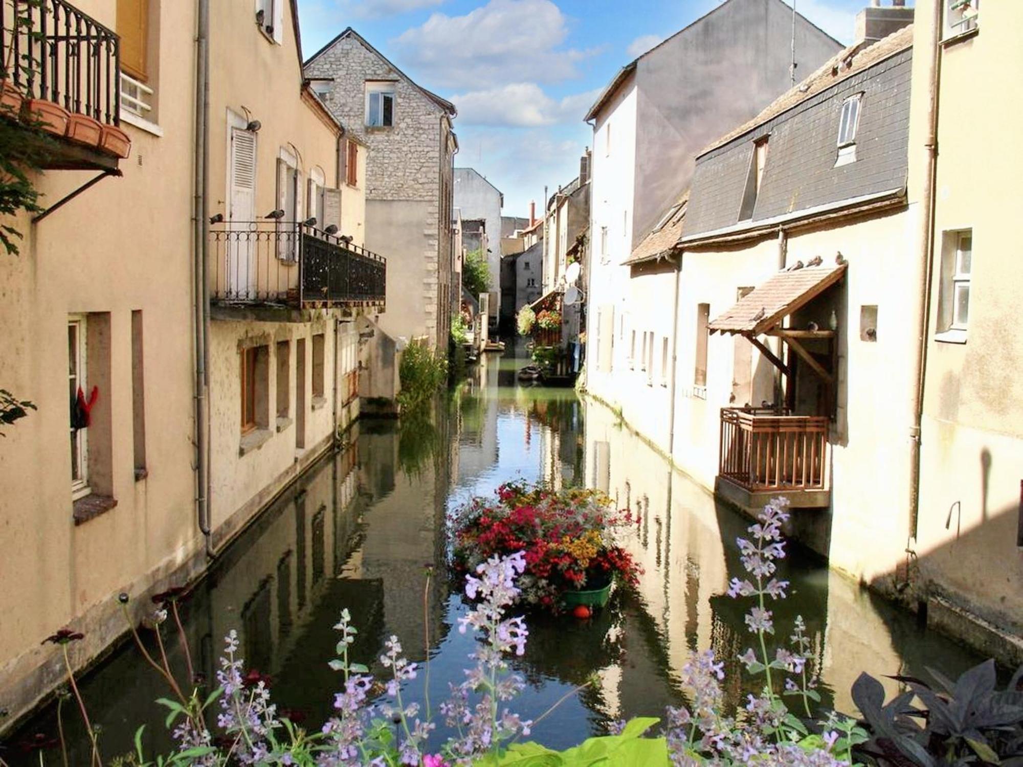 Studio Cosy A Montargis 13 M² Parking Inclus Exterior photo